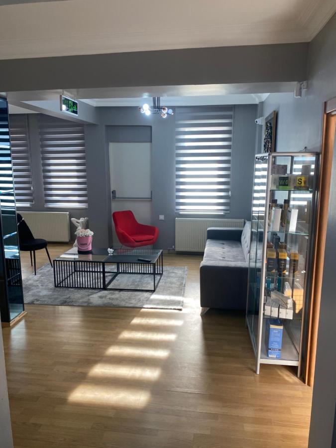 Beauty Palace Clinic Beylikduzu Estetik Бююкчекмедже Экстерьер фото